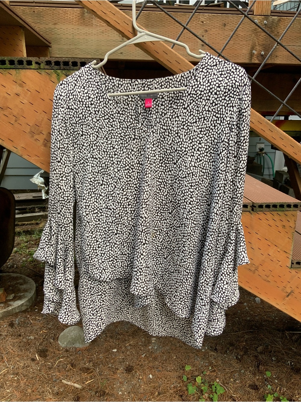 Vince Camuto Black and White Dot Print Ruffle 3/4 Sleeve Blouse